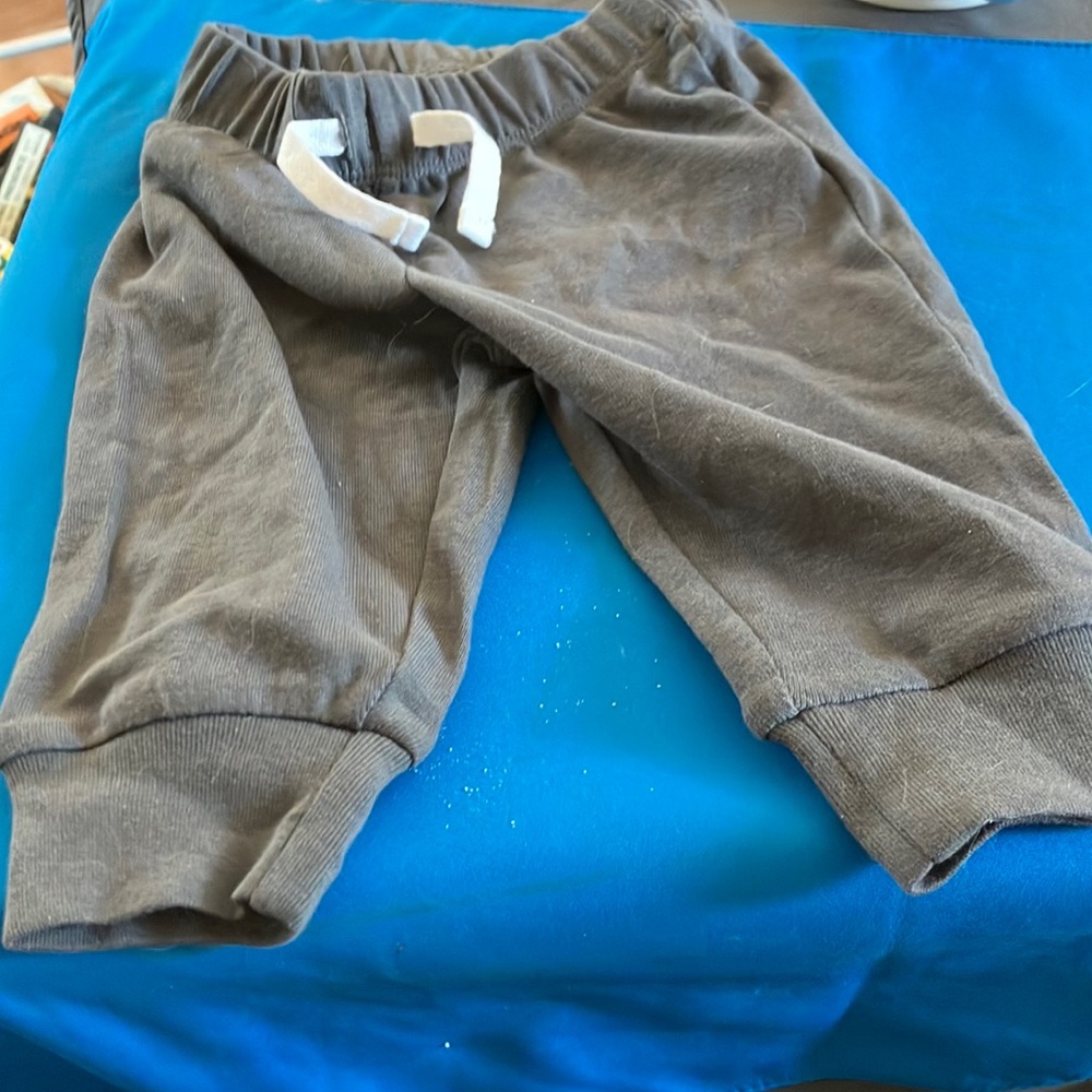 Amazon Essentials Gray Cozy Joggers 6 months